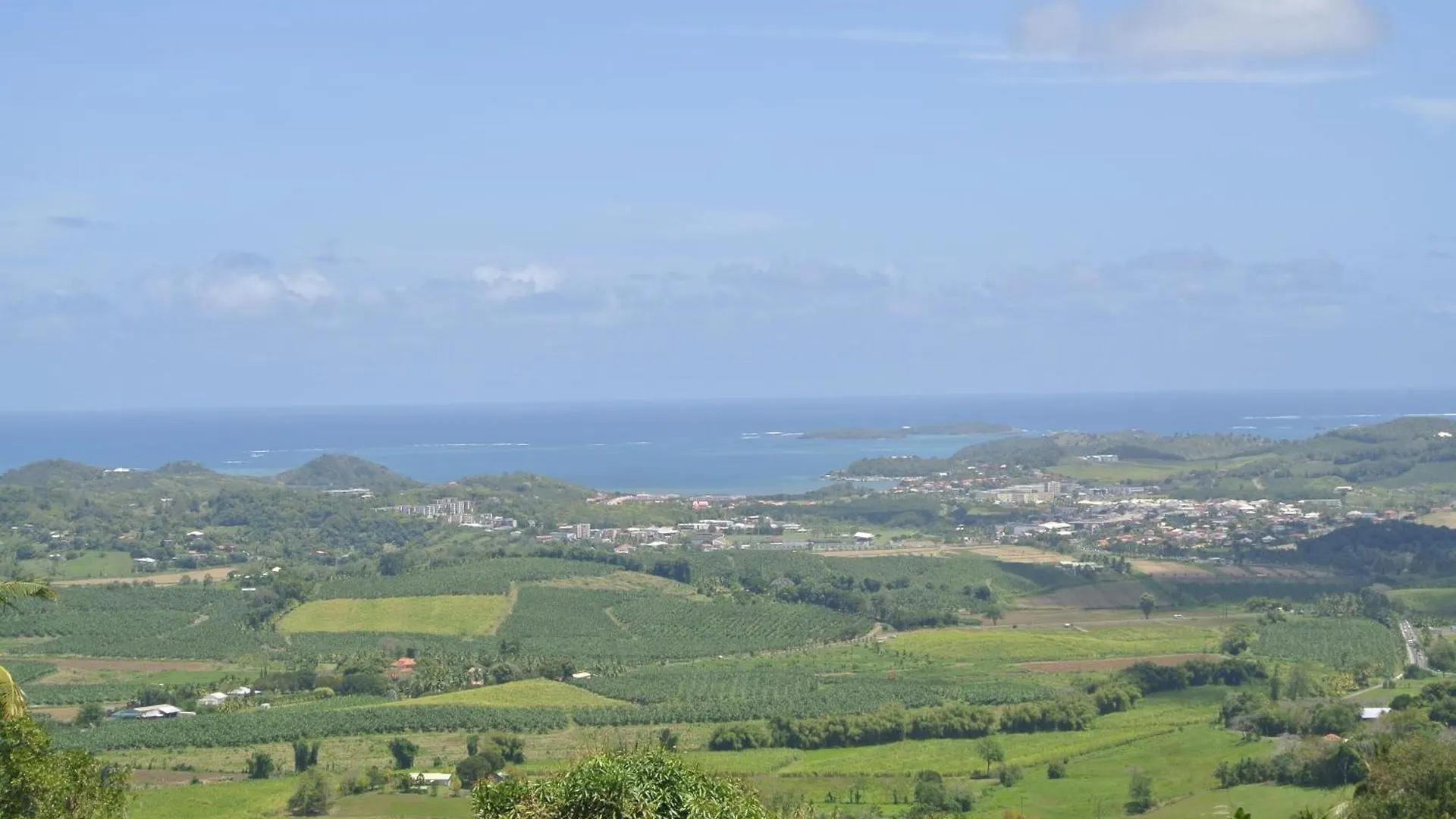Joli T2 Au Calme Vue Mer Avec Grande Piscine Le François 0*,  Martinique